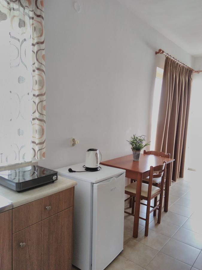 Maria Studios And Apartments Хараки Экстерьер фото